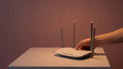 Odborníci doporučují na noc vypínat Wi‑Fi – proč je to důležitější, než se zdá